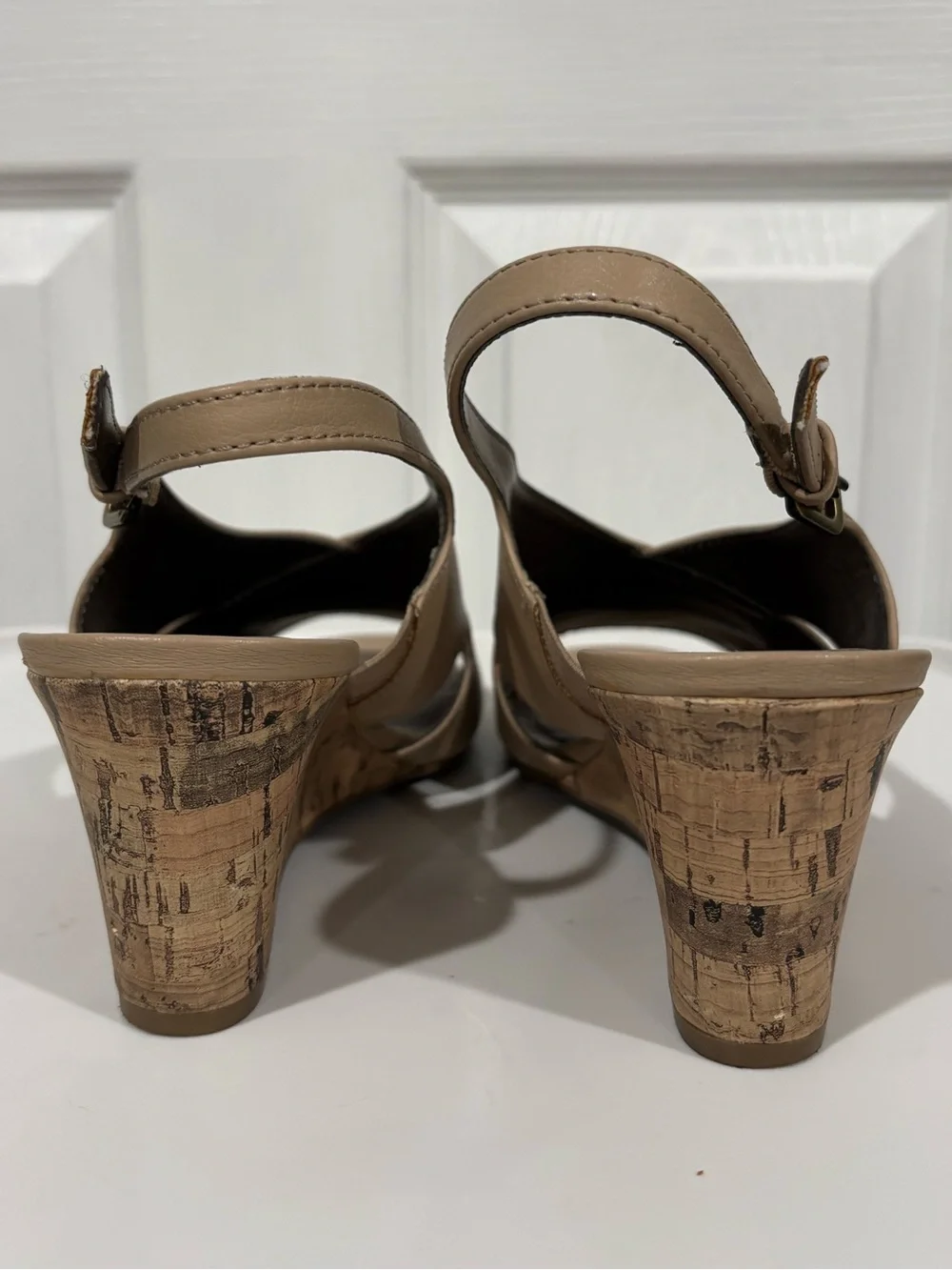 LifeStride Women's Beige Slingback Cork Wedge Sandals